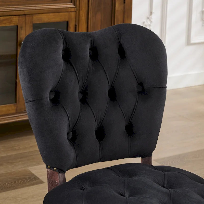 Chaise de salle à manger tapissée de velours