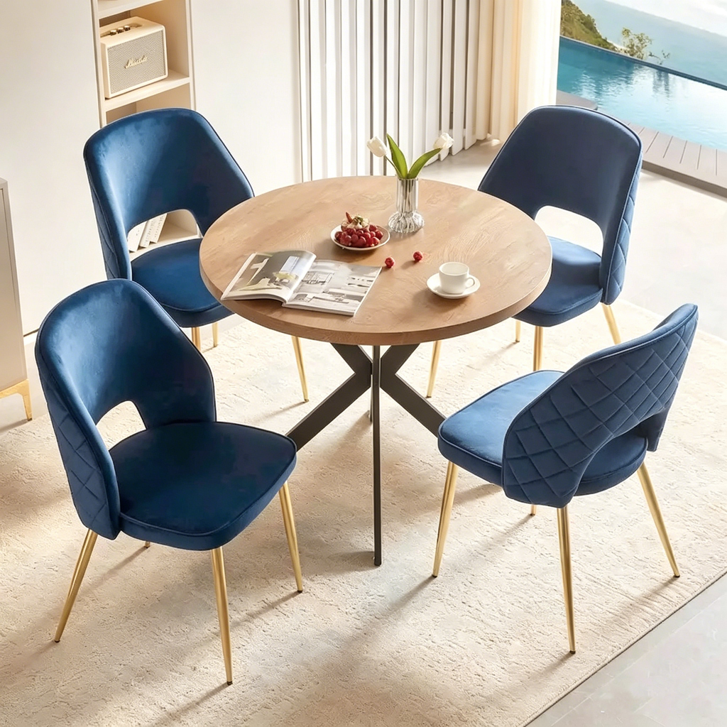 Chaise de maison rembourrée à dossier ajouré