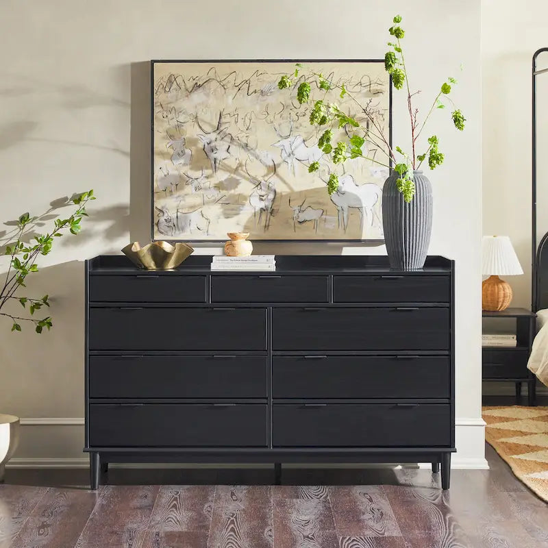 Commode en bois massif haut de gamme de la galerie moderne