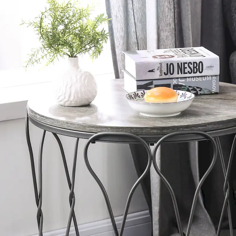 Table d'appoint à niveau unique en métal gris rustique de 24 pouces