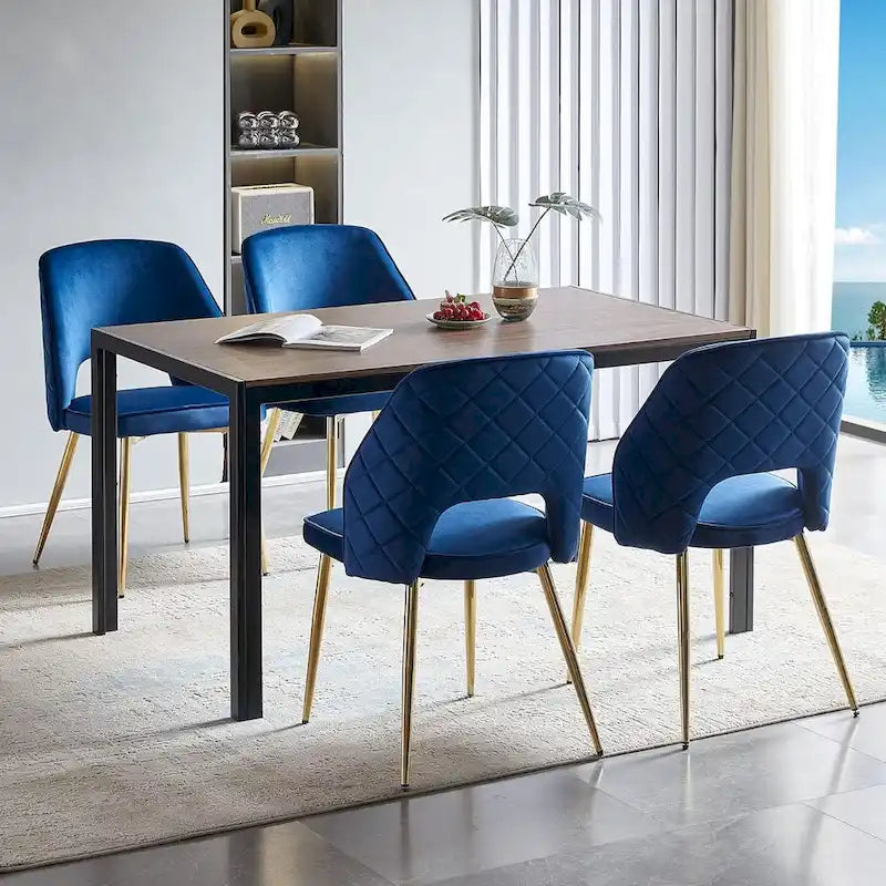 Chaise de maison rembourrée à dossier ajouré