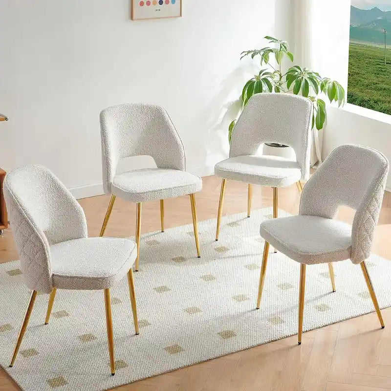 Chaise de maison rembourrée à dossier ajouré