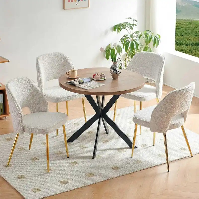 Chaise de maison rembourrée à dossier ajouré