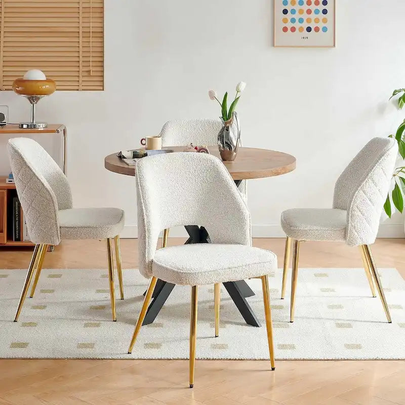 Chaise de maison rembourrée à dossier ajouré