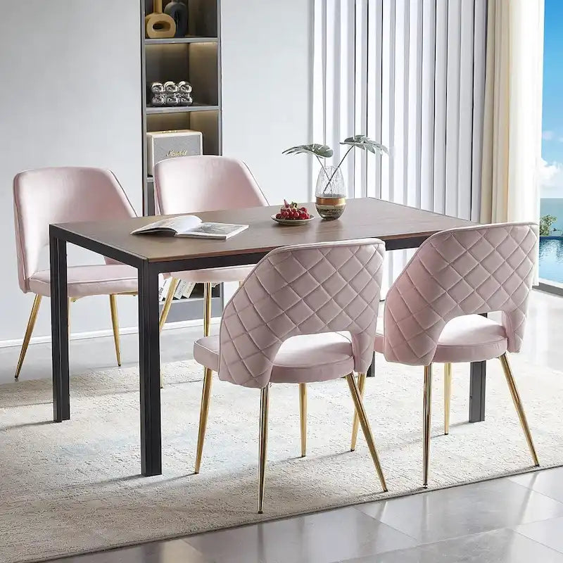 Chaise de maison rembourrée à dossier ajouré